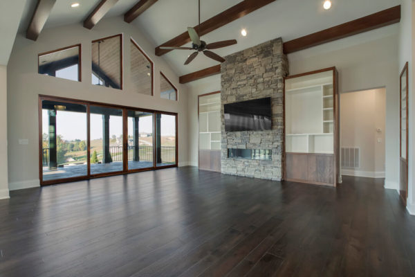 03_LighthousePointeDrive_12807_Living01