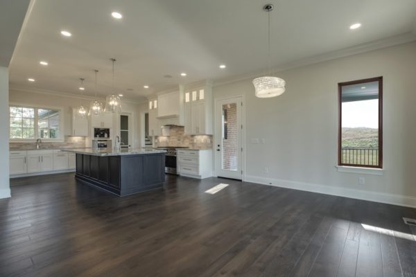 12_LighthousePointeDrive_12807_Dining04-min