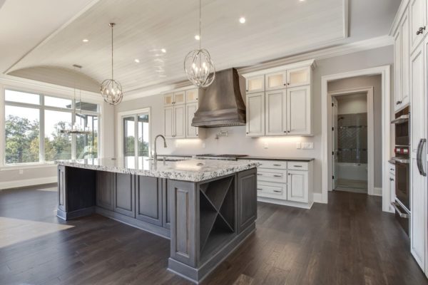 14_ZepherDrive_171_Kitchen01-min