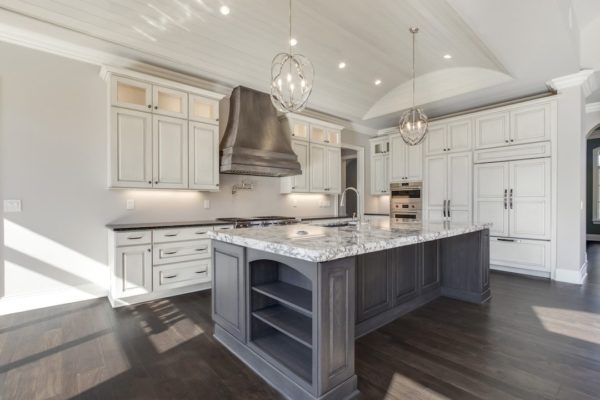 15_ZepherDrive_171_Kitchen02-min