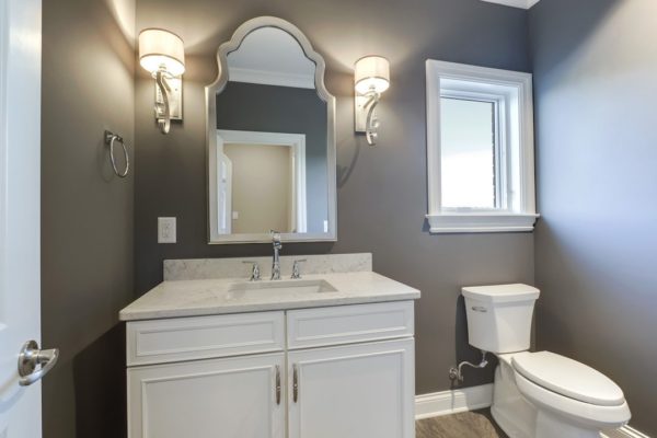 20_LanyardWay_198_HalfBath-min