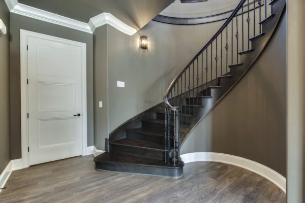 45_ZepherDrive_171_StairsUp-min